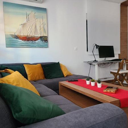 Modern 4-Star Luxury Apt - Wfh Ready, Free Parking Ζάγκρεμπ Εξωτερικό φωτογραφία